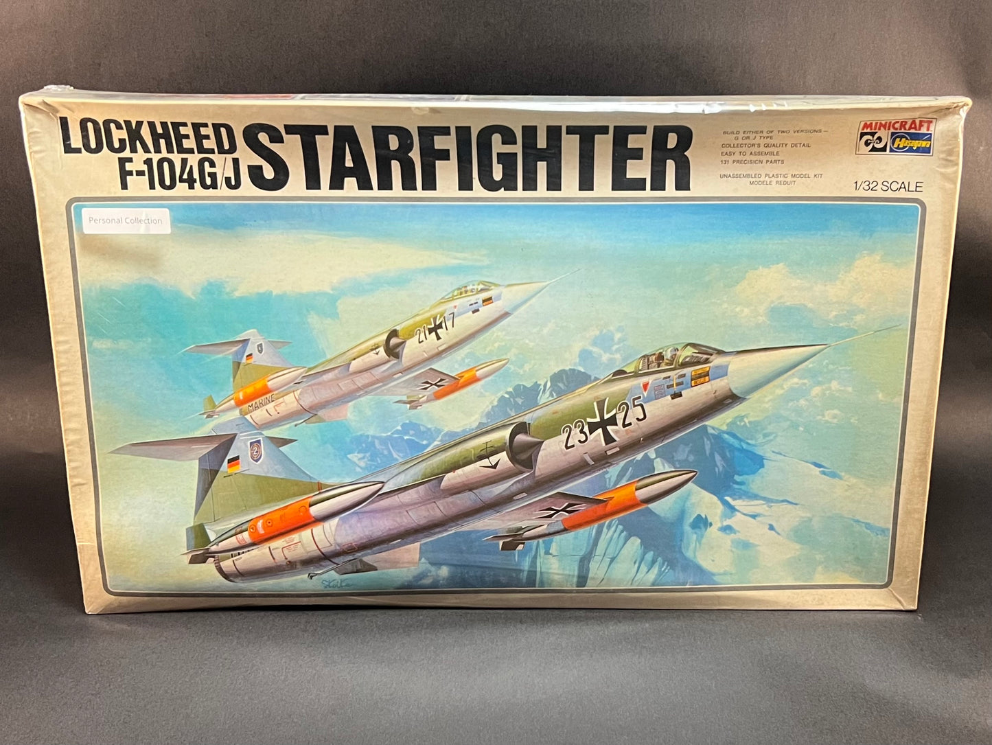 MiniCraft Hasegawa Model Kit 124 1:32 Scale Lockheed F-104G/J Starfighter