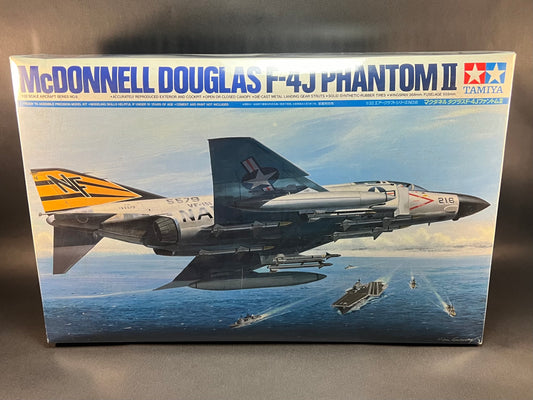 Tamiya Model Kit 60306 1:32 Scale McDonnell Douglas F-4J Phantom II