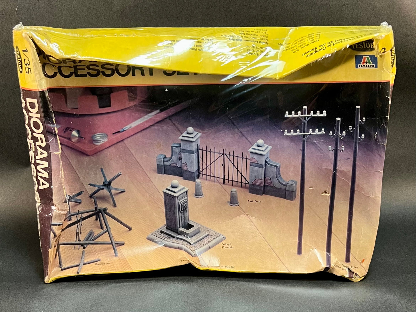 Testors Italeri Model Kit 881 1:35 Scale Diorama Accessory Set 1