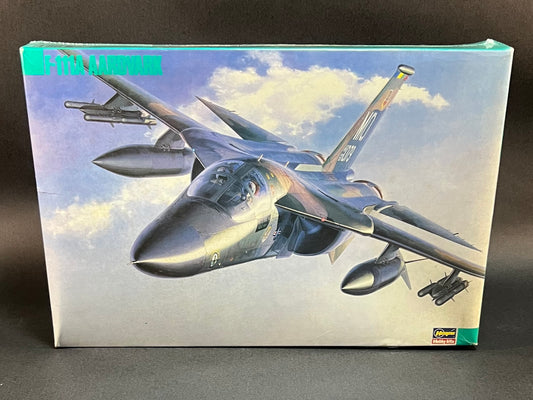 Hasegawa Model Kit K32 1:72 Scale General Dynamics F-111A Aardvark 'Giant Voice'