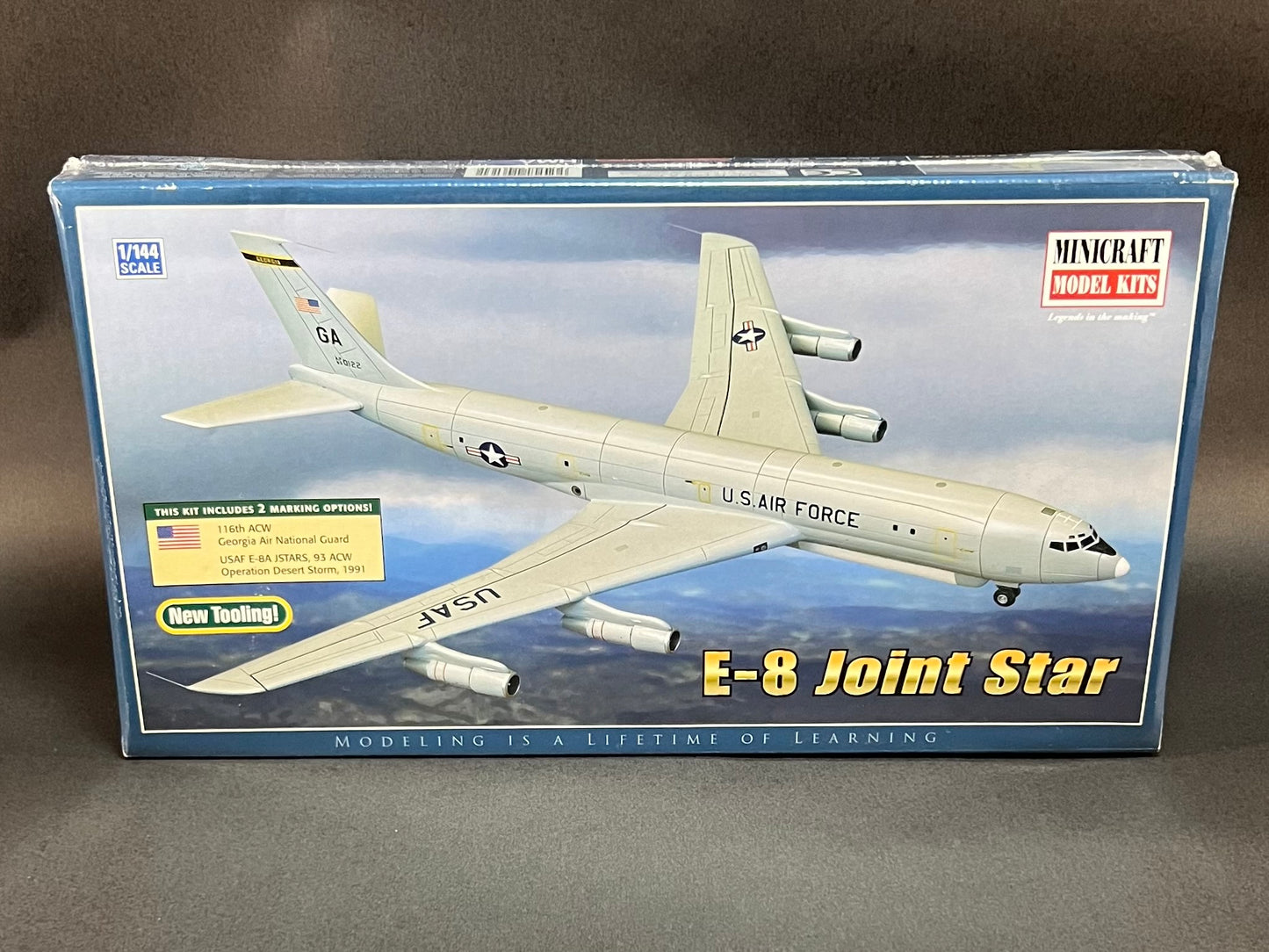 MiniCraft Model Kit 14613 1:144 Scale E-8 Joint Star