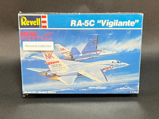 Revell Model Kit 4046 1:144 Scale RA-5C "Vigilante"