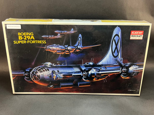 Academy MiniCraft Model Kit 2111 1:72 Scale Boeing B-29A Super-Fortress