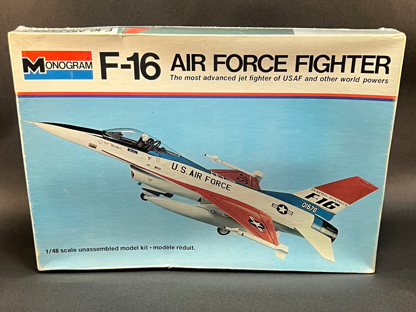 Monogram Model Kit 5401 1:48 Scale F-16 Air Force Fighter