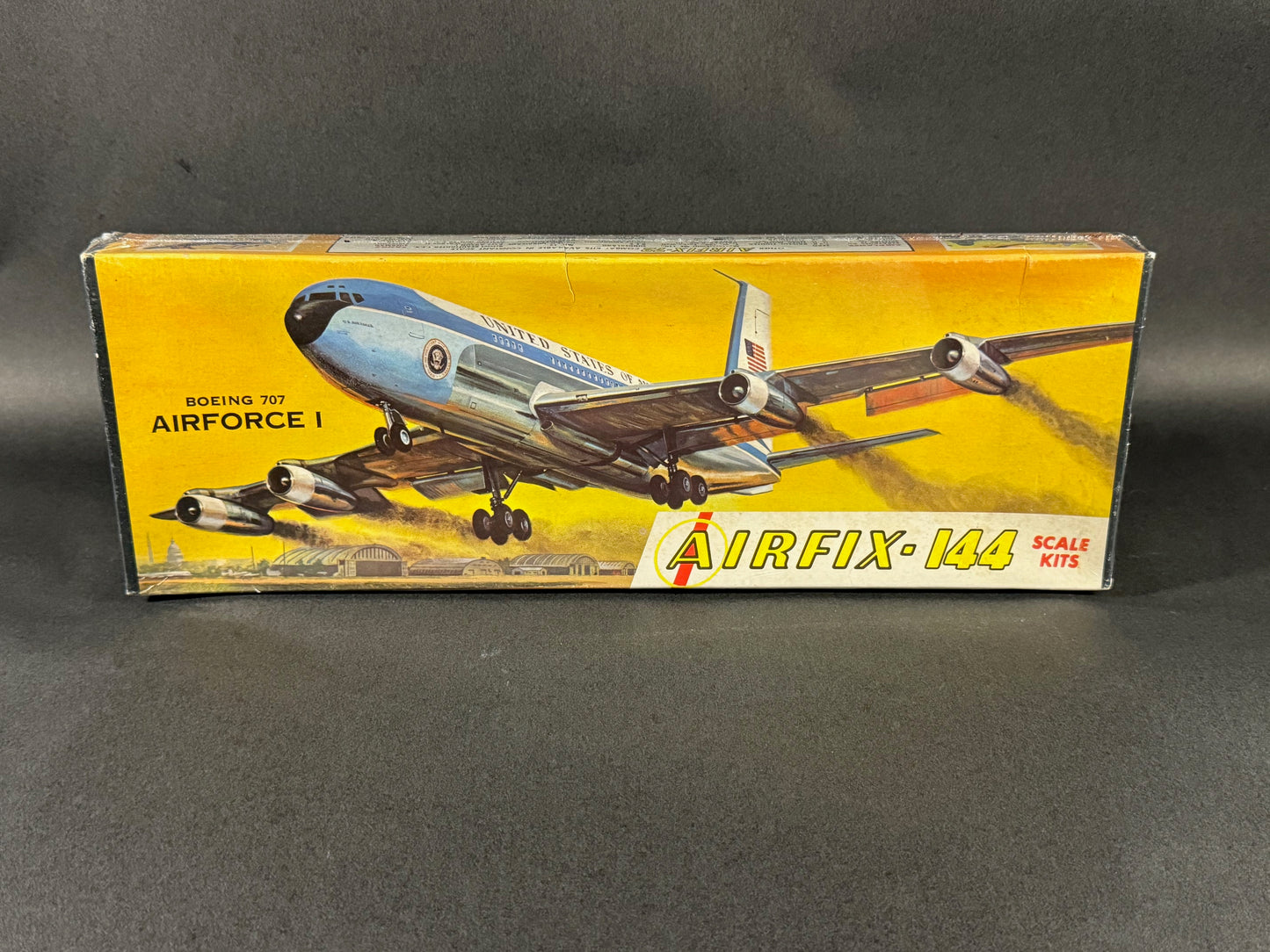 Airfix-144 Model Kit 5129 1:144 Scale Boeing 707 Airforce 1