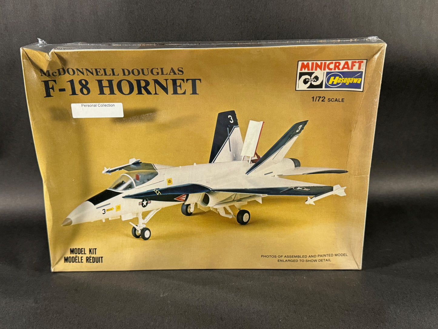 MiniCraft Hasegawa Model Kit 1154 1:72 Scale McDonnell Douglas F-18 Hornet