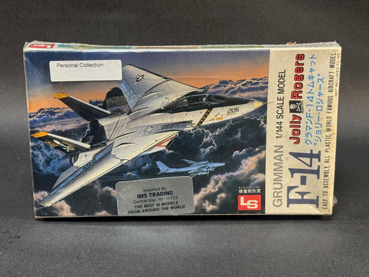 1985 LS Model Kit 1059 1:144 Scale Grumman F-14 Jolly Rogers