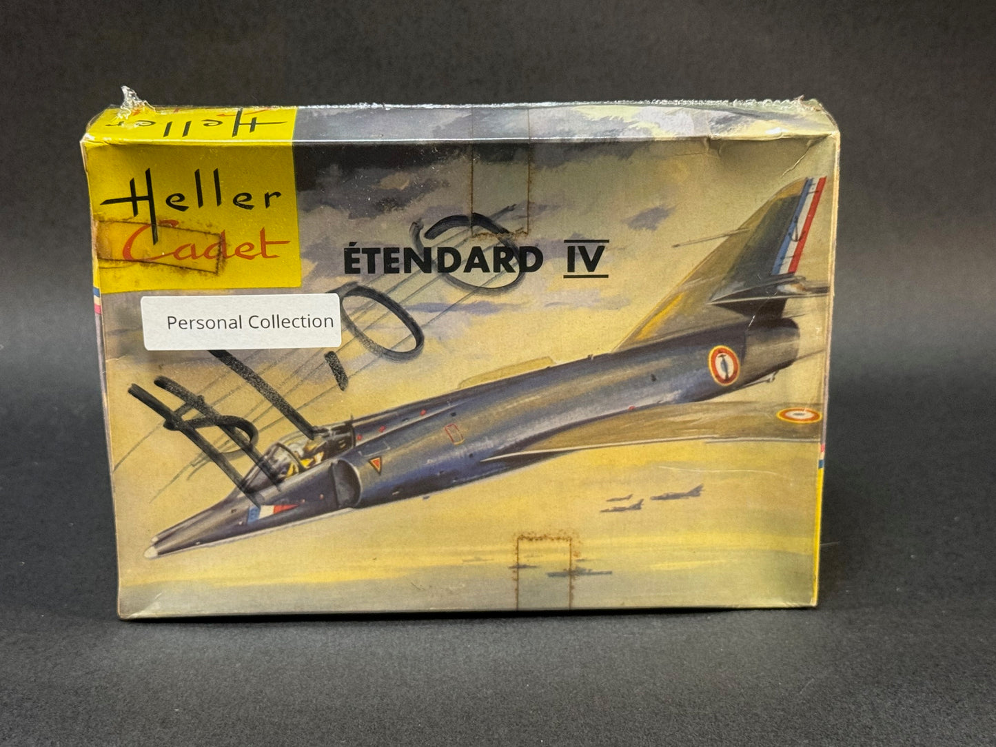 1969 Heller Model Kit L010 1:100 Scale Etendard IV