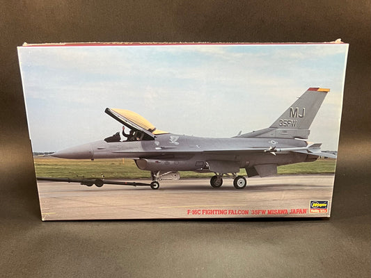 Hasegawa Model Kit V104 1:48 Scale F-16C Fighting Falcon '35FW Misawa Japan'