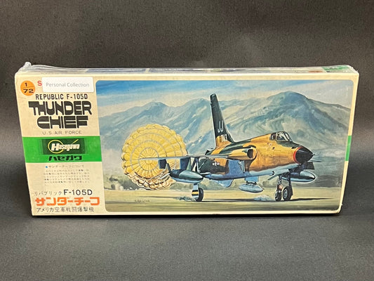 Hasegawa Model Kit D3 1:72 Scale Republic F-105D Thunderchief