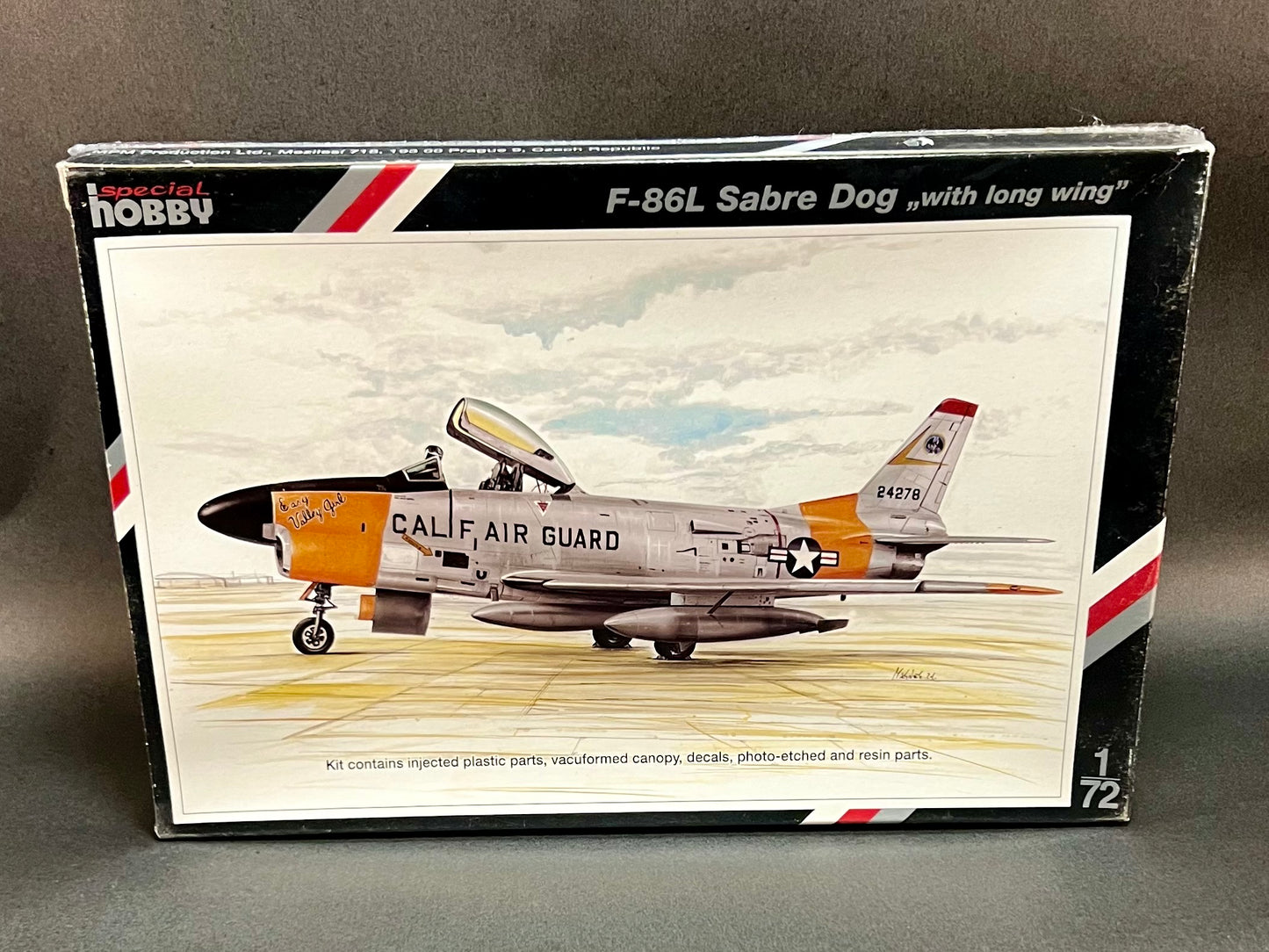 Special Hobby Model Kit SH72144 1:72 Scale F-86L Sabre Dog "with long wing"