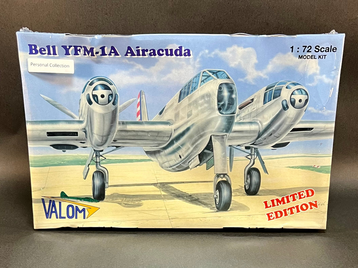 Valom Model Kit 72022 1:72 Scale Bell YFM-1A Airacuda