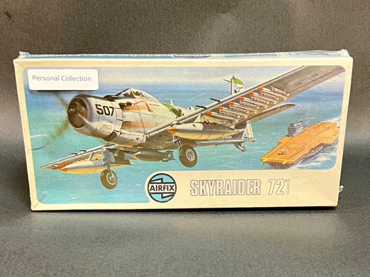 Airfix Model Kit 02030-7 1:72 Scale Skyraider