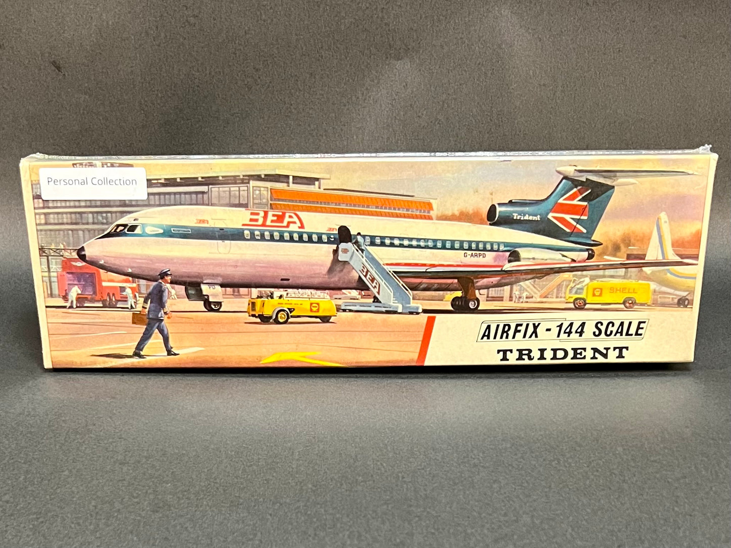 Airfix-144 Model Kit SK504 1:144 Scale Trident