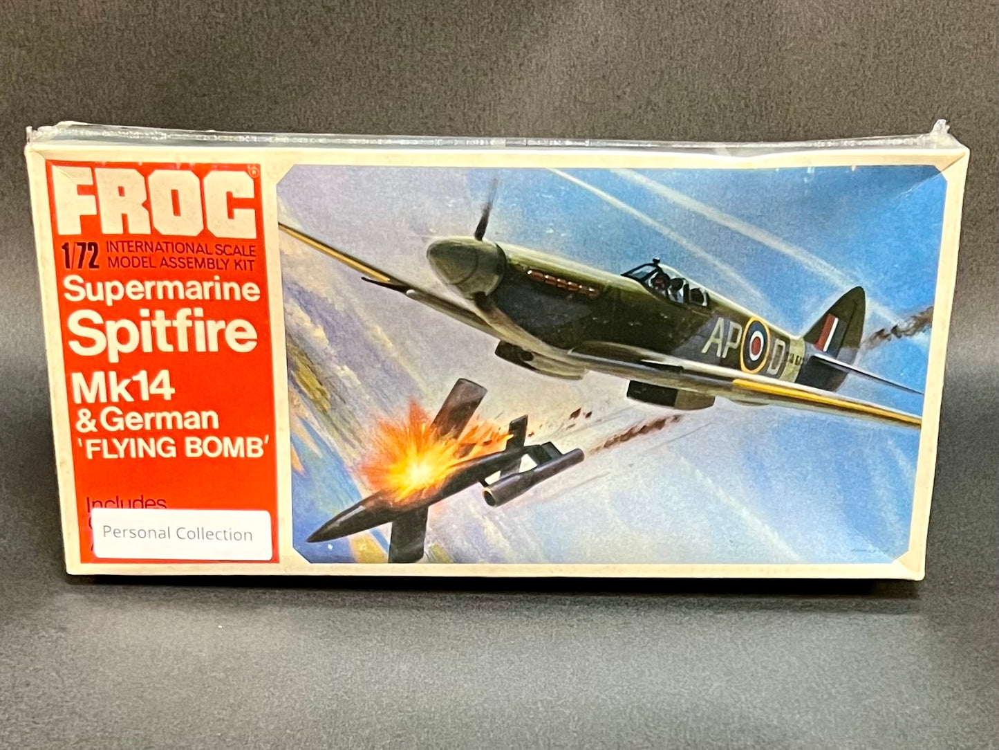 1969 Frog Model Kit F194 1:72 Scale Supermarine Spitfire Mk14 & German 'Flying Bomb'