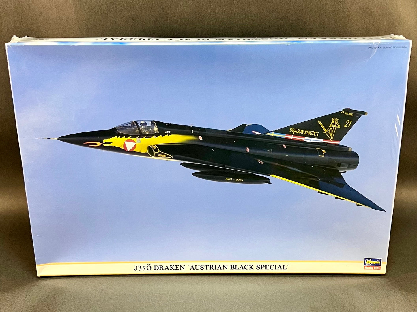 Hasegawa Model Kit 09888 1:48 Scale J350 Draken 'Austrian Black Special'