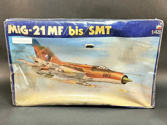 OEZ Model Kit 1 1:48 Scale MiG-21 MF/bis/SMT