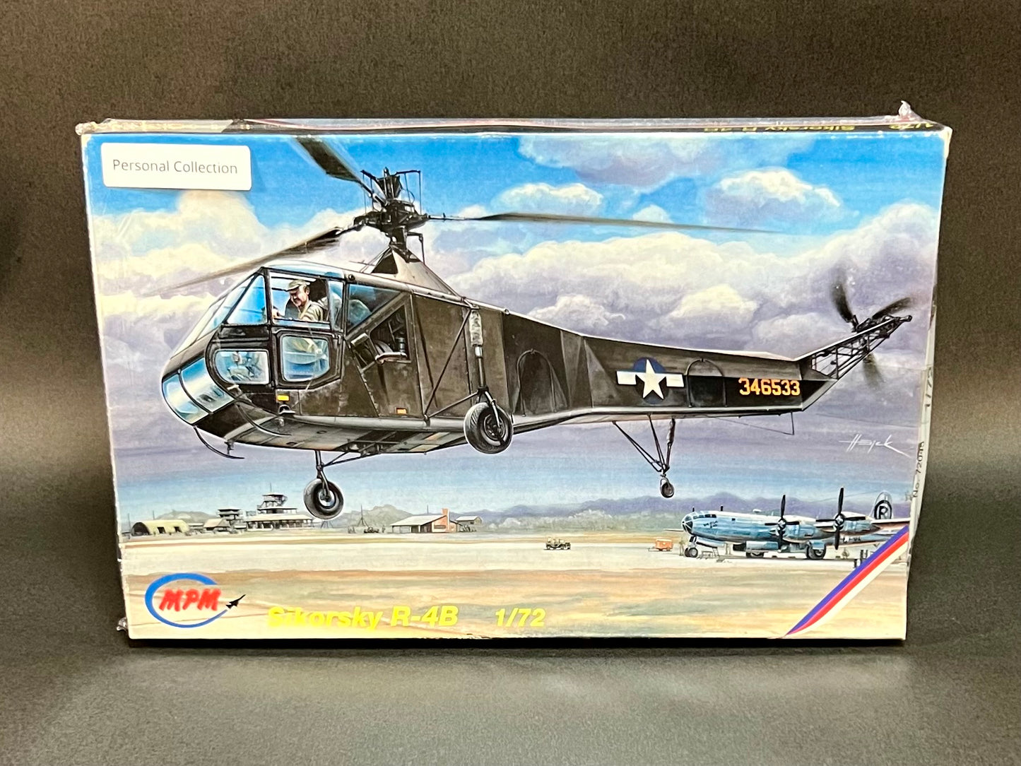 MPM Model Kit 72045 1:72 Scale Sikorsky R-4B