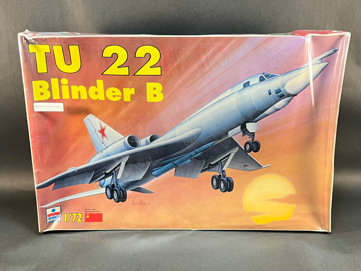 ESCI ERTL Model Kit 9098 1:72 Scale TU 22 Blinder B