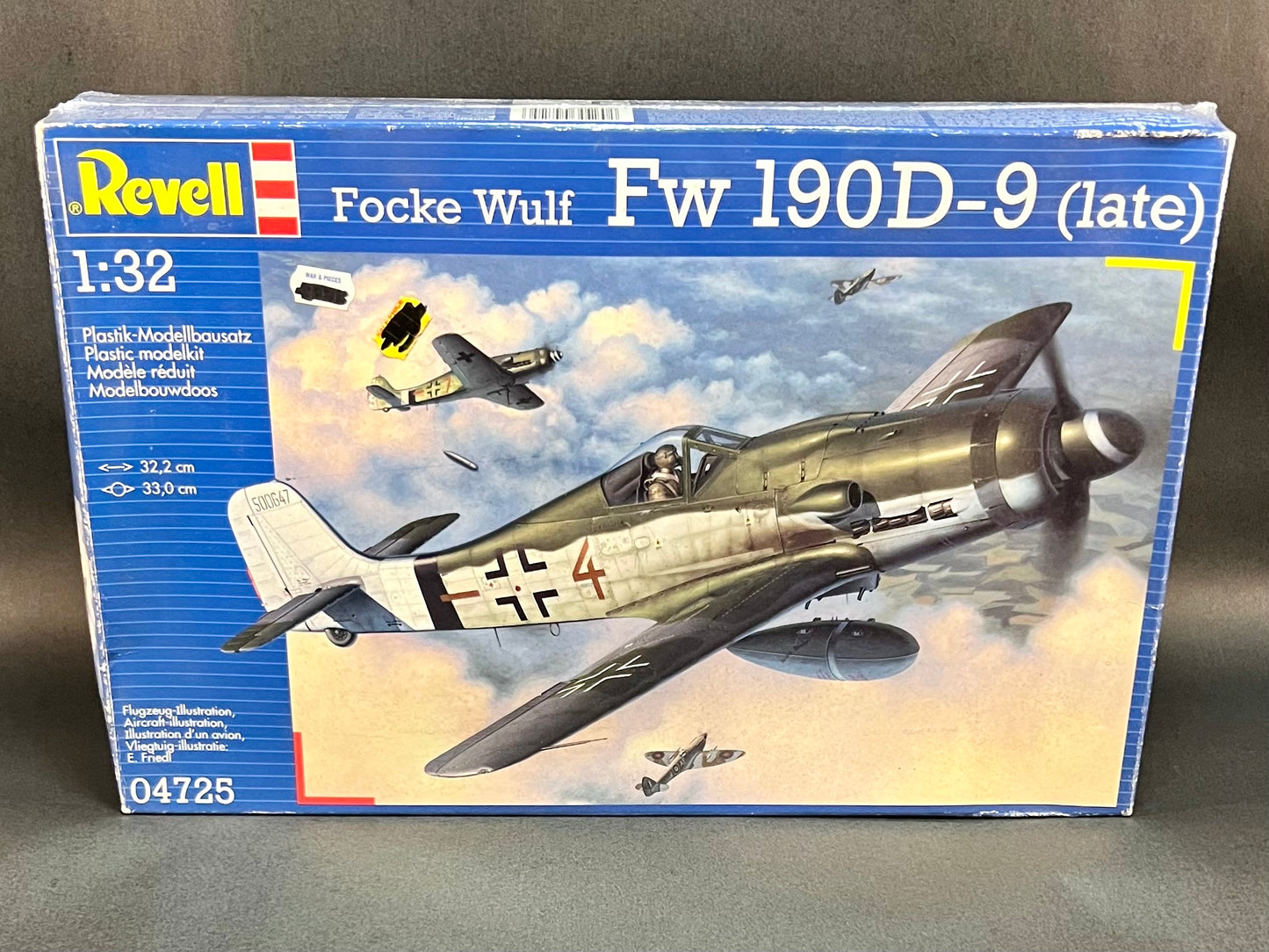 2003 Revell Model Kit 04725 1:32 Scale Focke Wulf Fw 190D-9 (late)