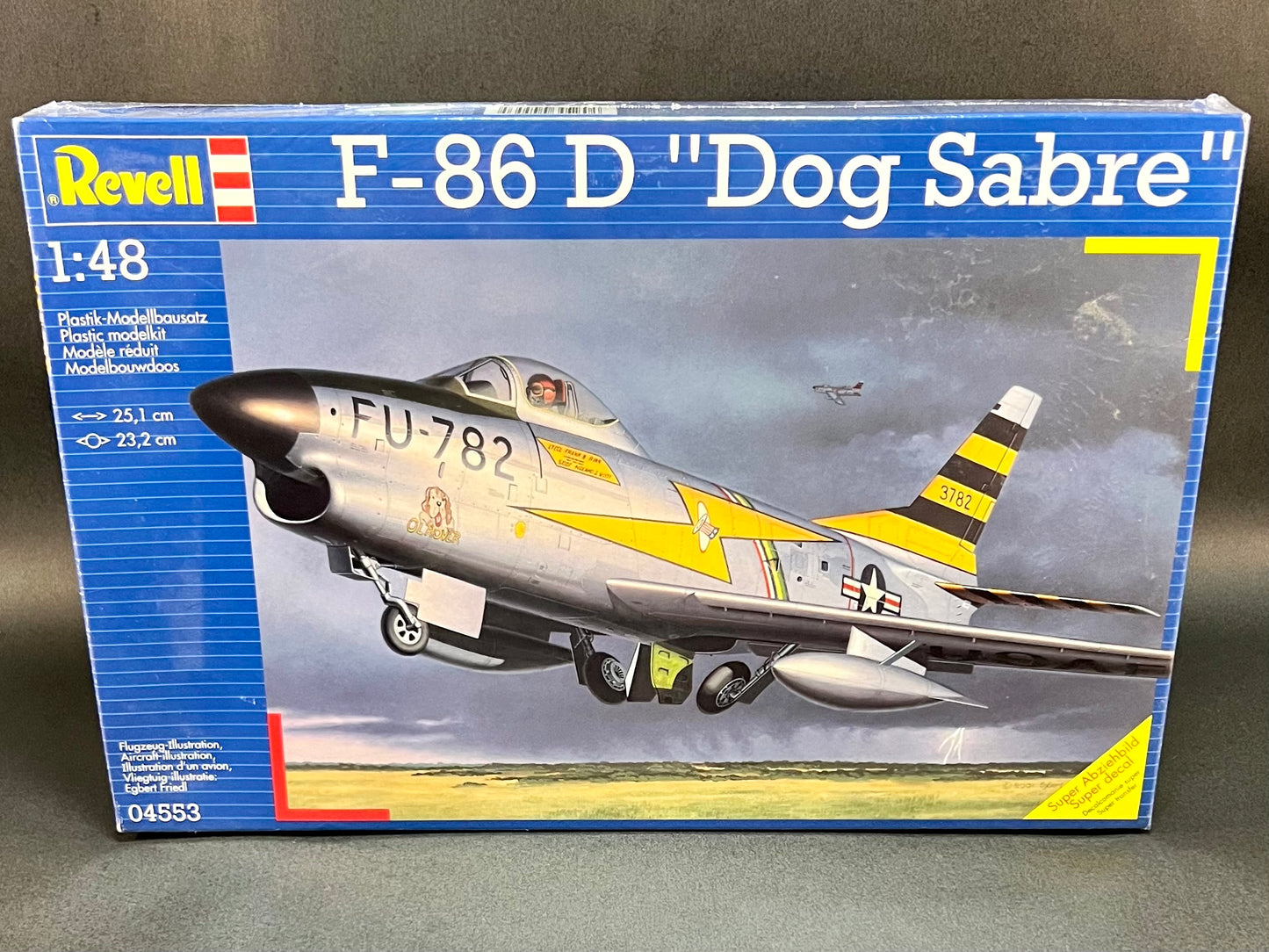 Revell Model Kit 04553 1:48 Scale F-86 D "Dog Sabre"