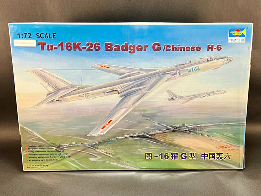 Trumpeter Model Kit 01612 1:72 Scale Tu-16K-26 Badger G Chinese H-6