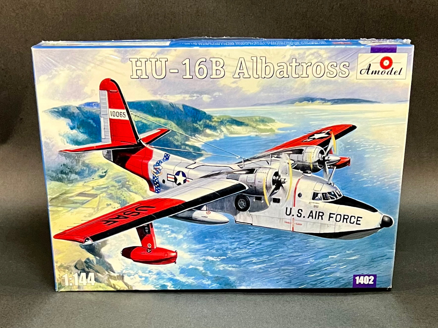 Amodel Model Kit 1402 1:144 Scale HU-16B Albatross