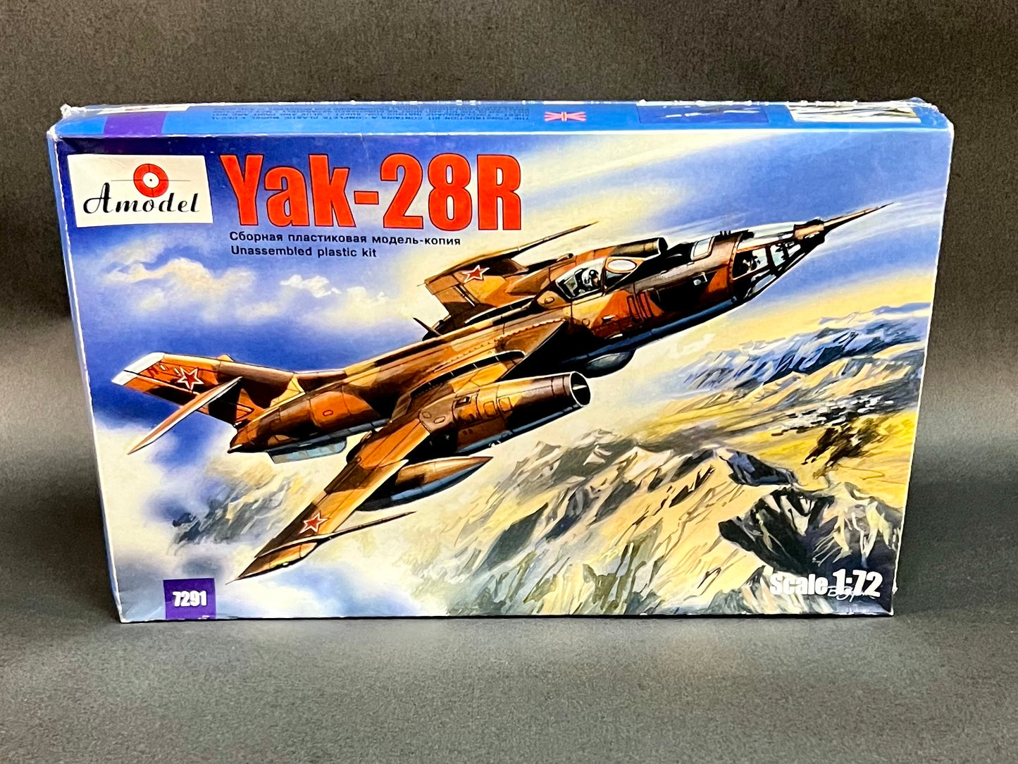 Amodel Model Kit 7291 1:72 Scale Yak-28R