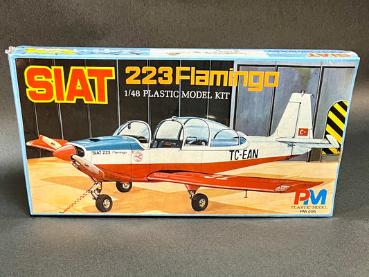 PM Model Kit 006 1:48 Scale Siat 223 Flamingo