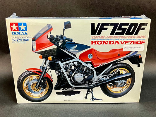 Tamiya Model Kit 14021 1:12 Scale Honda VF750F