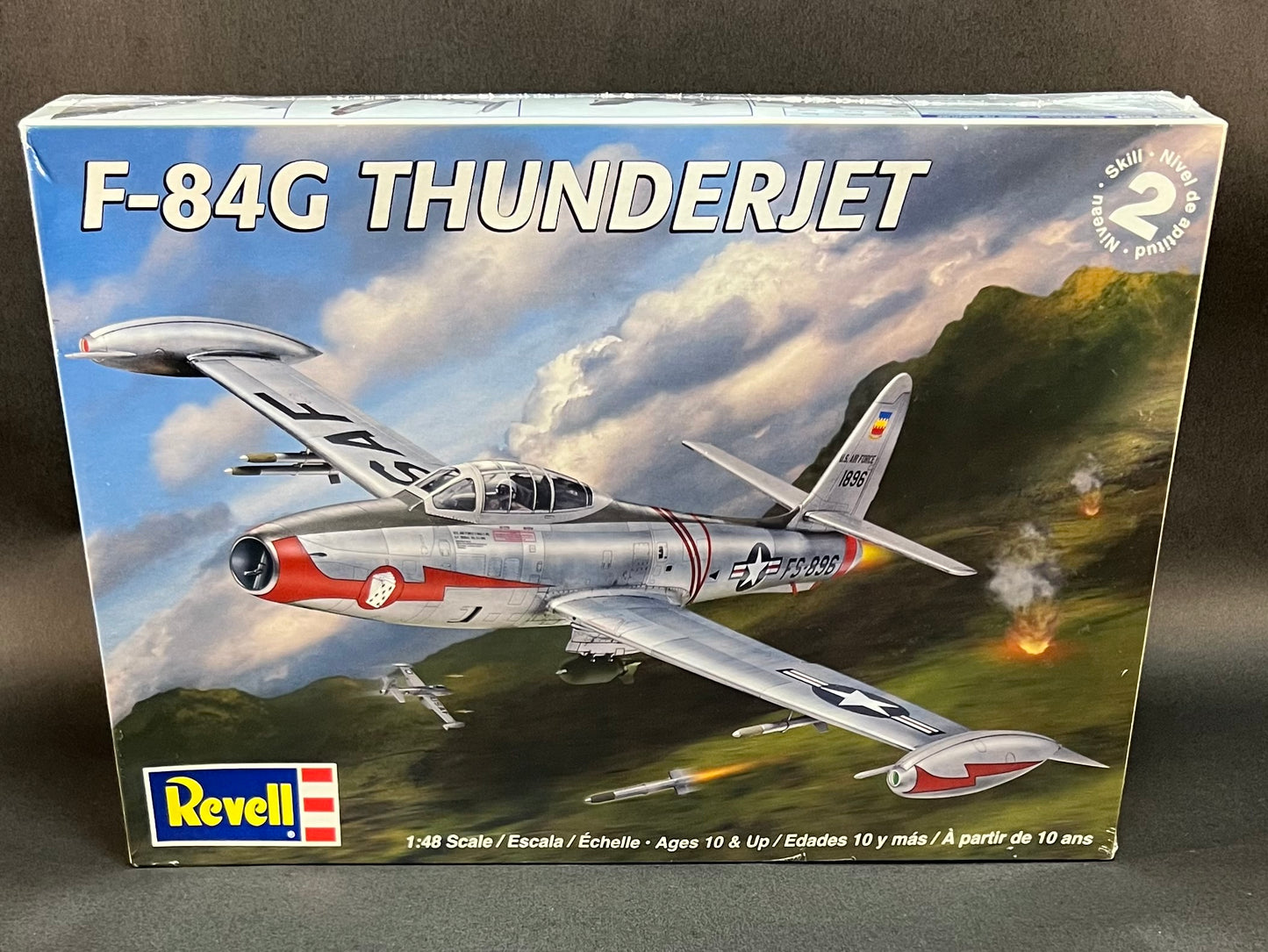 Revell Model Kit 85-5481 1:48 Scale F-84G Thunderjet