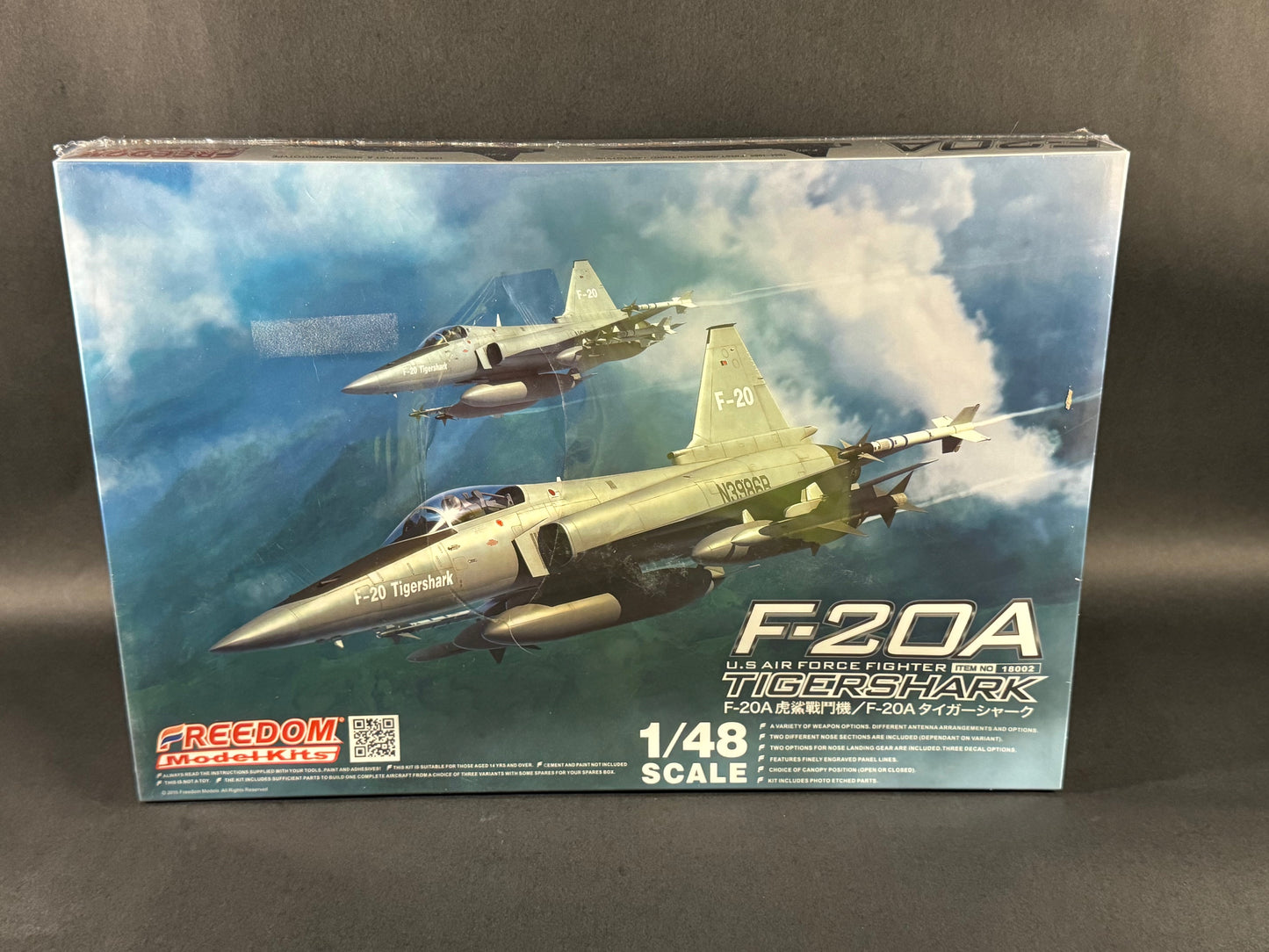 Freedom Model Kit 18002 1:48 Scale F-20A US Air Force Trainer Tigershark