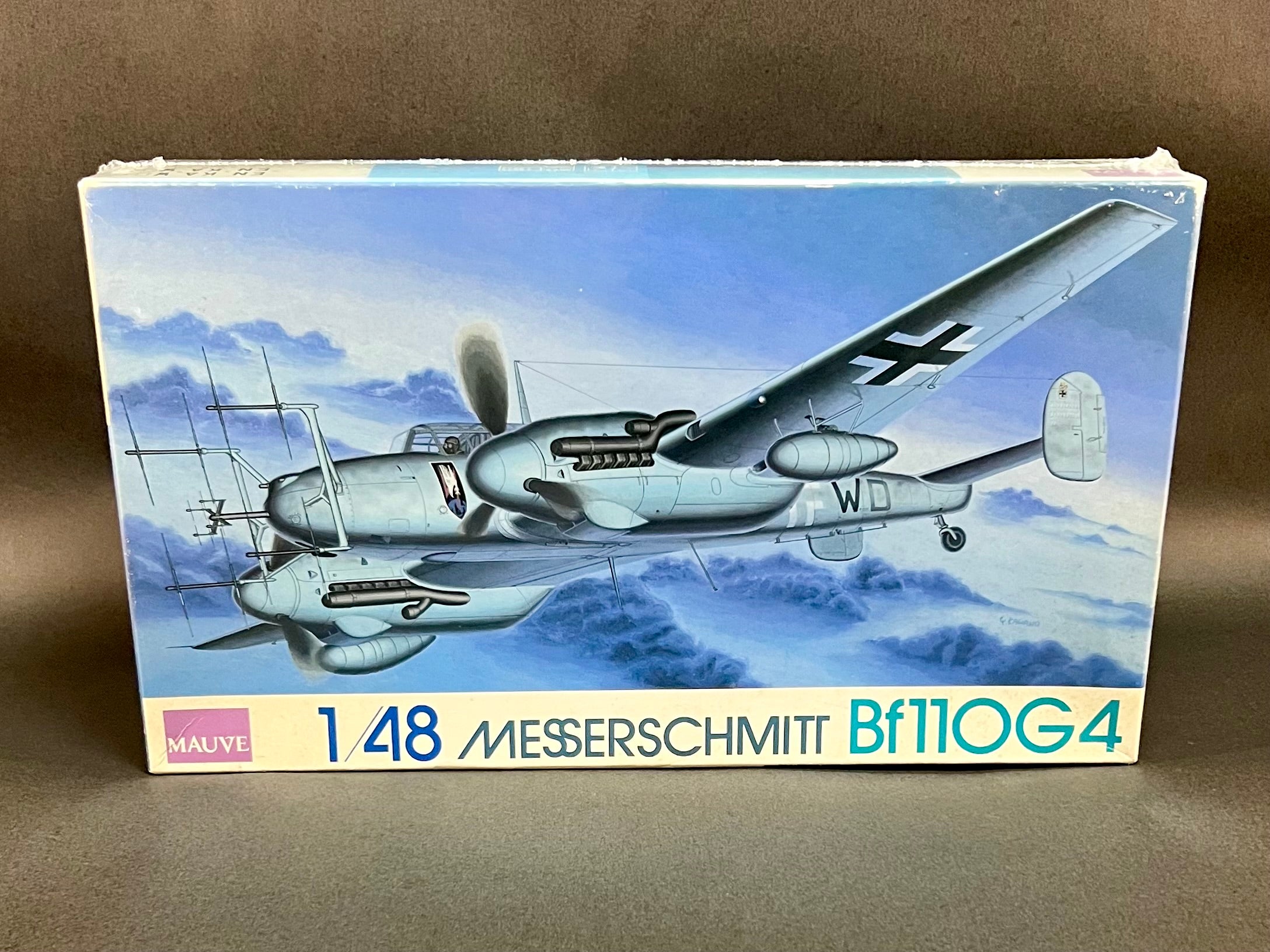 Mauve Model Kit 00064 1:48 Scale Messerschmitt Bf110G4 – Plutoniumgarage