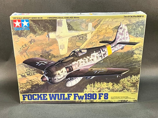 Tamiya Model Kit 61039 1:48 Scale Focke Wulf Fw190 F-8