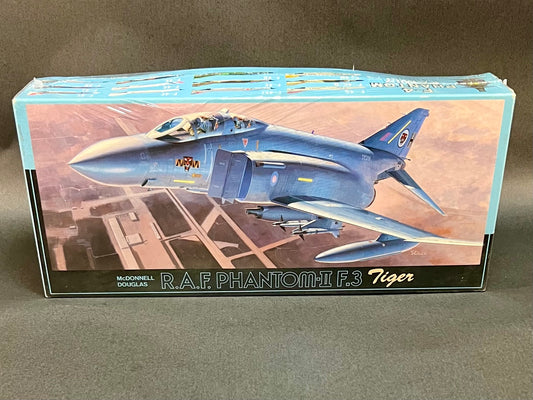 Fujimi Model Kit G-17 1:72 Scale McDonnell Douglas RAF Phantom II F-3 Tiger