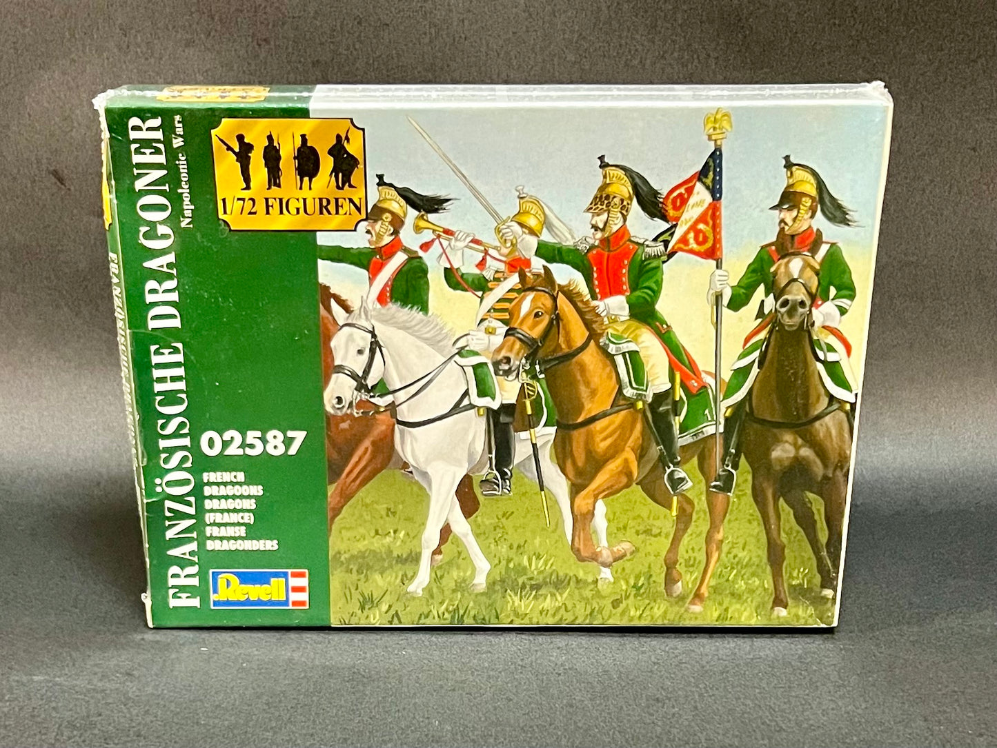 Revell Model Kit 02587 1:72 Scale French Dragoons