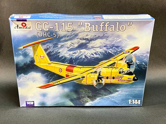 Amodel Model Kit 1418 1:144 Scale CC-115 "Buffalo"