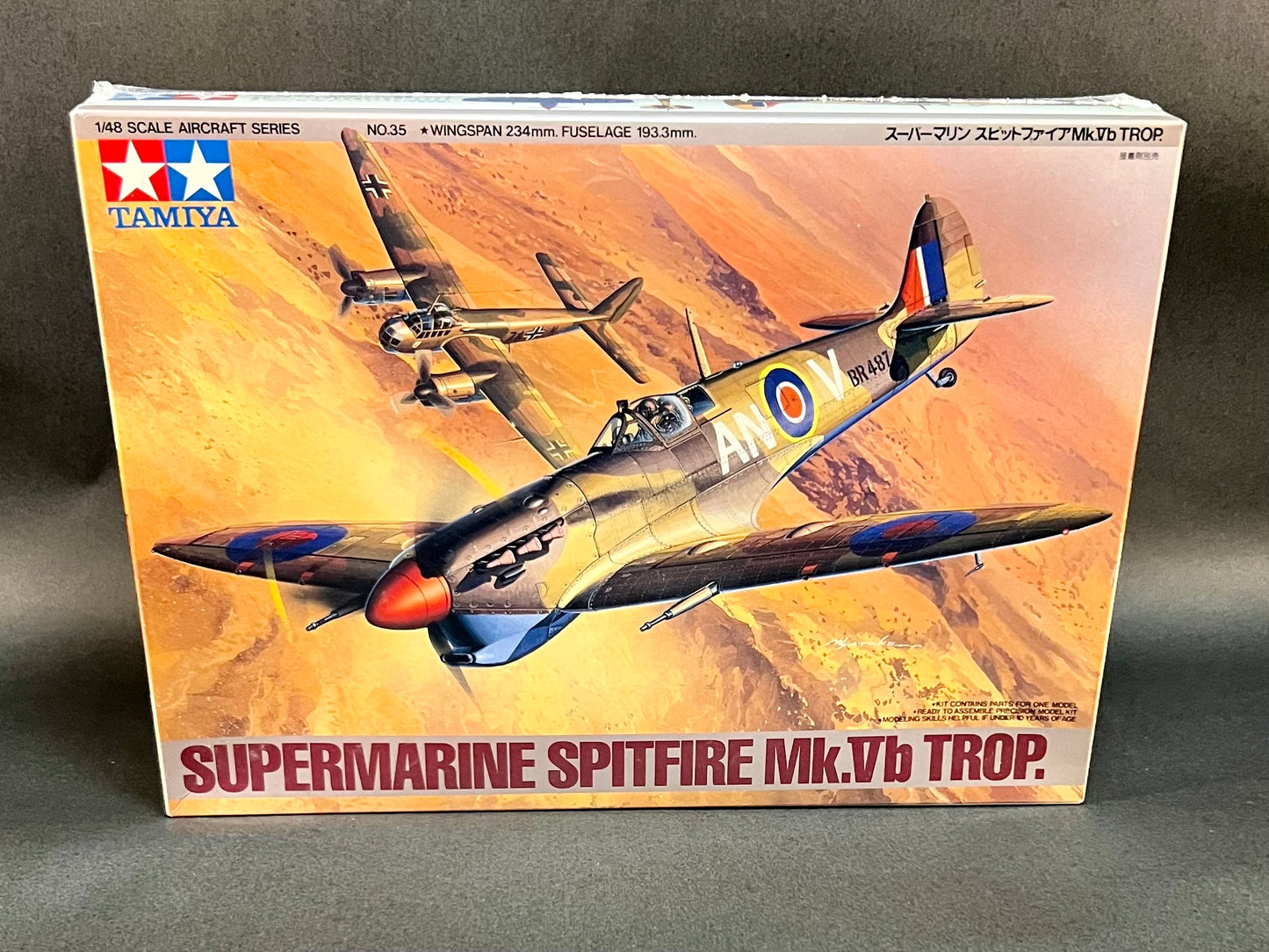 Tamiya Model Kit 61035 1:48 Scale Supermarine Spitfire Mk.Vb Trop.