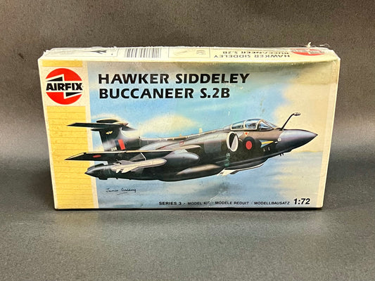 Airfix Model Kit 03055 1:72 Scale Hawker Siddeley Buccaneer S.2B