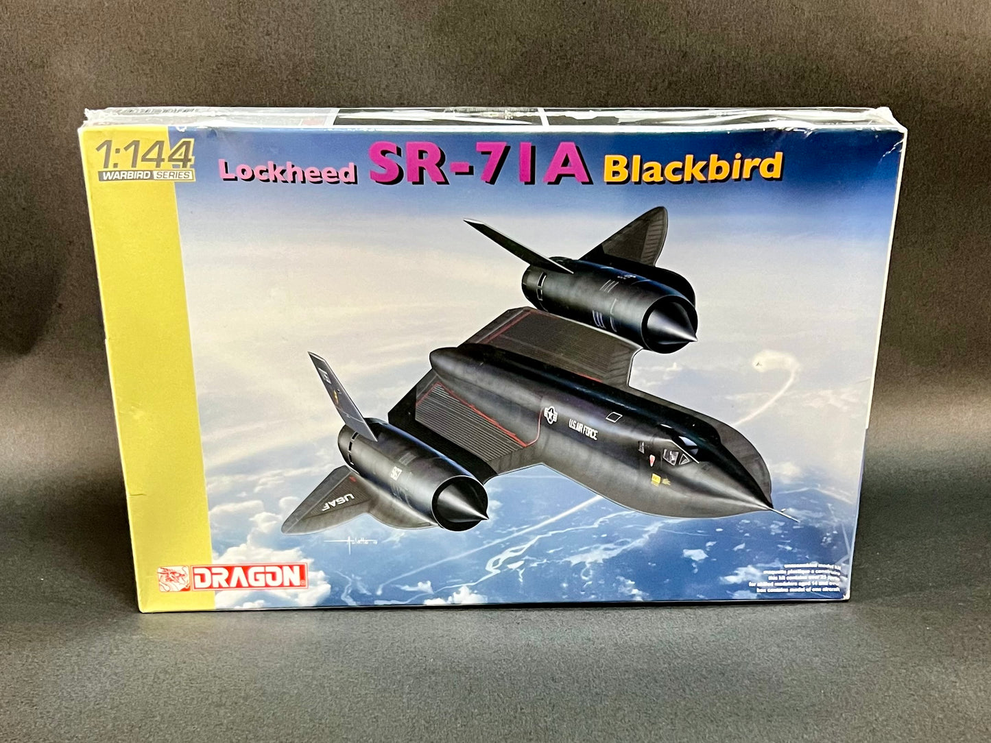 Dragon Models Model 4639 1:144 Scale Lockheed SR-71A Blackbird