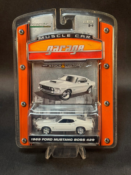 GreenLight 2007 Muscle Car Garage Stock & Custom 1969 Ford Mustang Boss 429, White