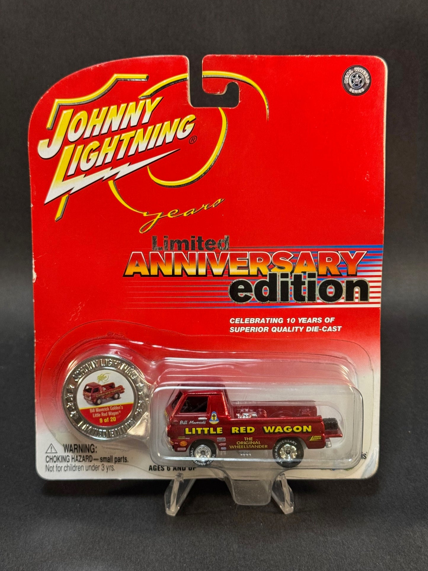 2004 Johnny Lightning 10 Years Anniversary Edition 9/20 Bill Maverick Golden's Little Red Wagon