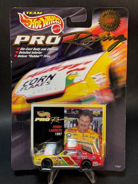 1996 Team Hot Wheels Pro Racing 1997 1st Edition Terry Labonte