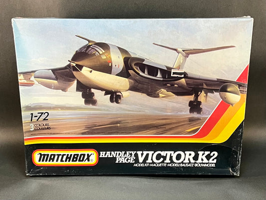 Matchbox Model Kit PK-551 1:72 Scale Handley Page Victor K2