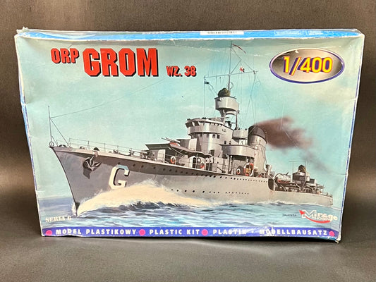 Mirage Hobby Model Kit 40012 1:400 Scale ORP Grom WZ.38