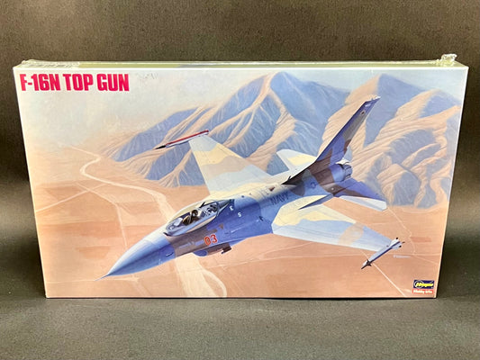 Hasegawa Model Kit V7 1:48 Scale F-16N Top Gun