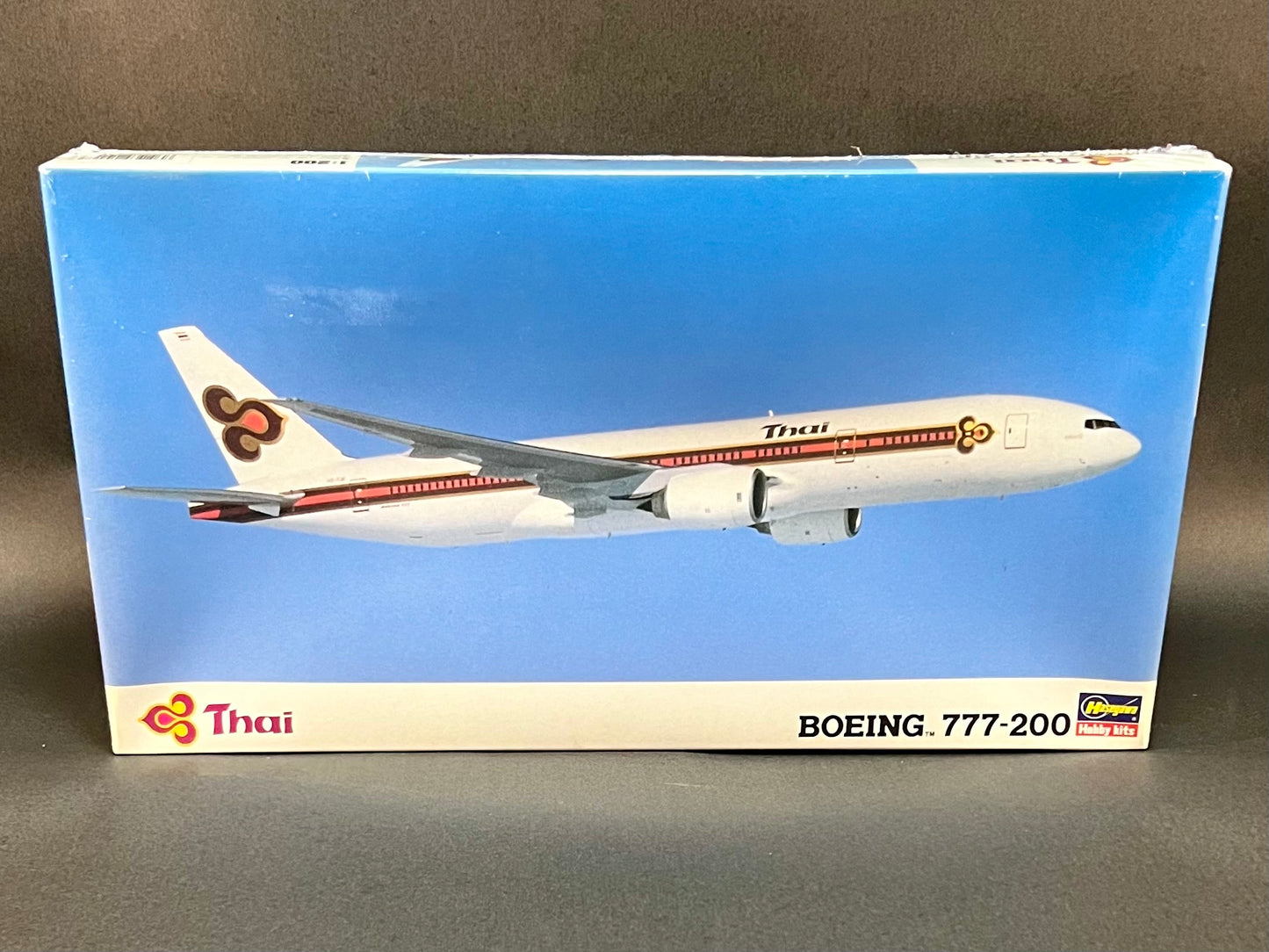 Hasegawa Model Kit LT115 1:200 Scale Thai Boeing 777-200