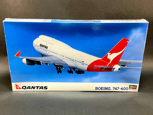 Hasegawa Model Kit LT3 1:200 Scale Qantas Boeing 747-400