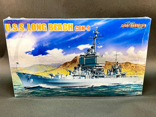 cyber-hobby.com Model Kit 7091 1:700 Scale USS Long Beach CGN-9