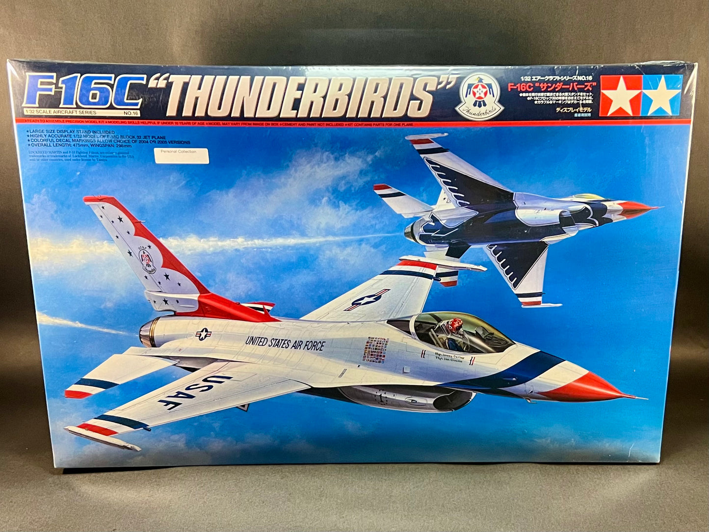 Tamiya Model Kit 60316 1:32 Scale F-16C "Thunderbirds"